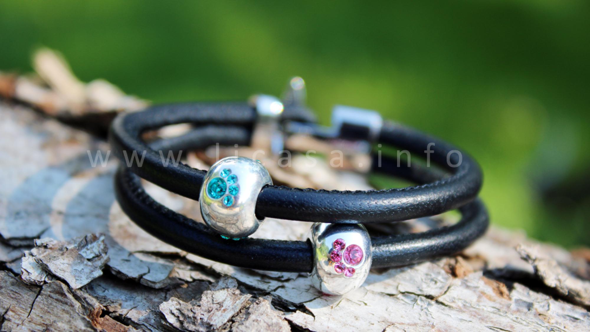 Lederarmband in der Farbe schwarz mit Sterling Silper Pfotenperle